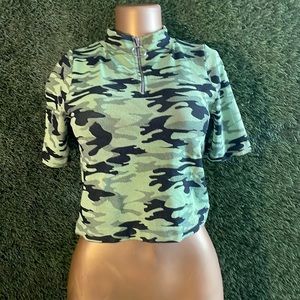 NEON CAMO CROP TOP